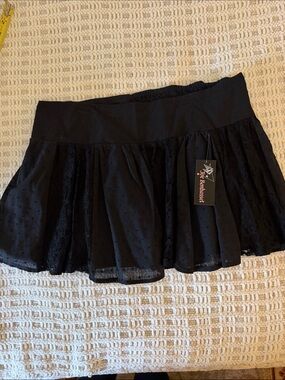 Joe Benbasset Black Mini Skirt Size X-Large NWT Swiss Dot Lace Pleated